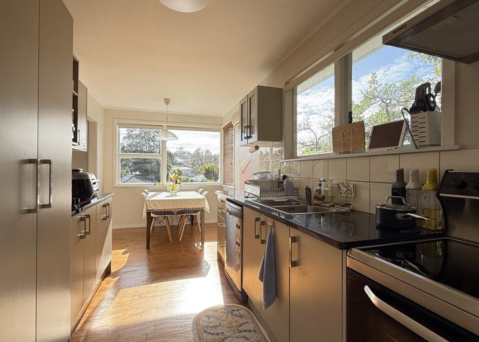  at 9 Linwood Ave, Forrest Hill, North Shore City, Auckland