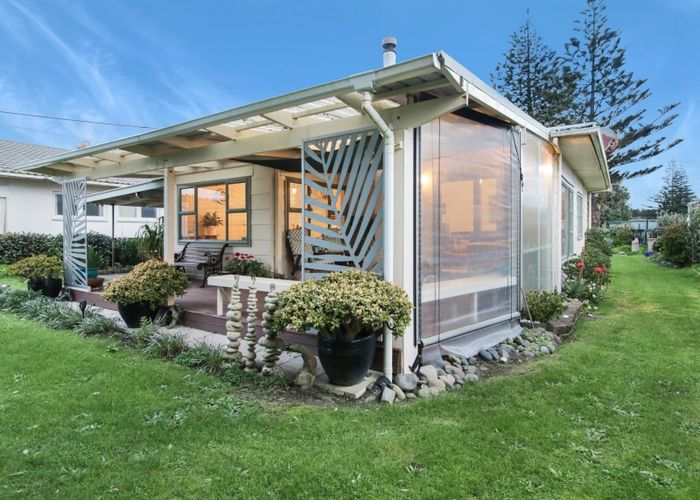  at 27 Koputara Road, Foxton