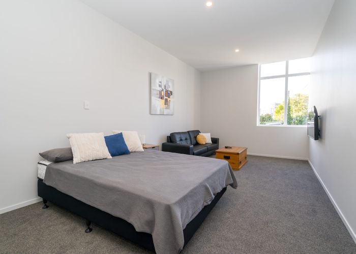  at 5 Clark Street, Dunedin Central, Dunedin