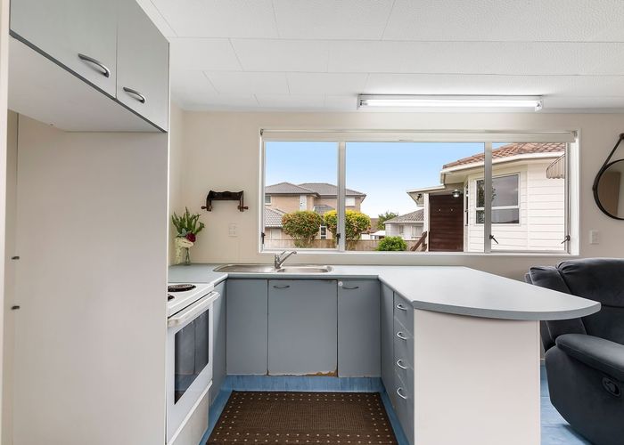  at 62 Hutchinsons Avenue, Bucklands Beach, Manukau City, Auckland