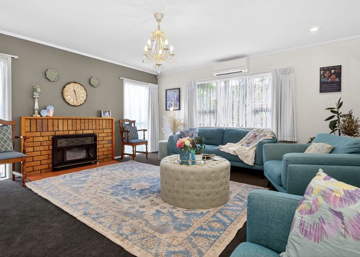  at 46 Channing Crescent, Botany Downs, Manukau City, Auckland