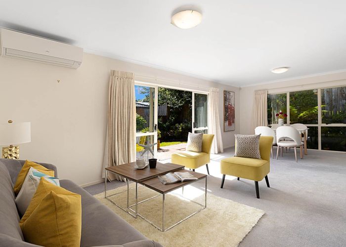  at 20 Ryehill Close, New Lynn, Waitakere City, Auckland