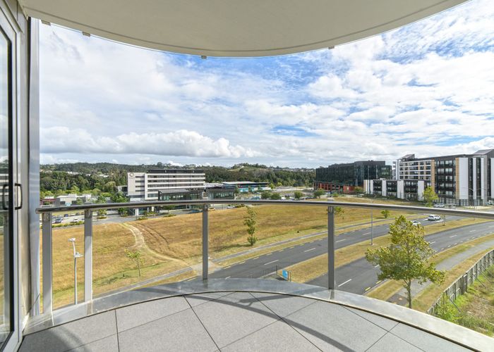  at 401/1 Rose Garden Lane, Albany, Albany, North Shore City, Auckland