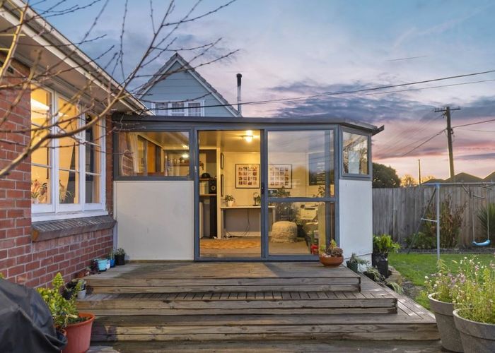  at 36 Dunarnan Street, Avonside, Christchurch