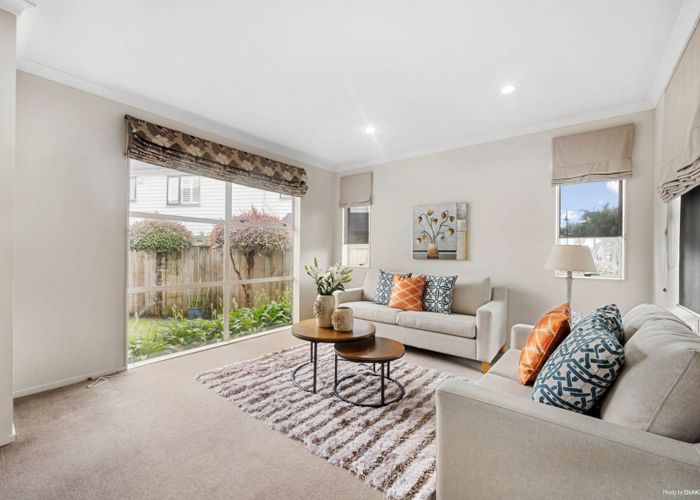  at 15 Cherrywood Crescent, Northpark, Auckland