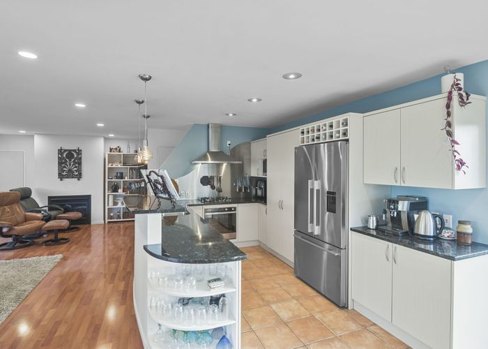  at 1/66 Browns Bay Road, Rothesay Bay, North Shore City, Auckland