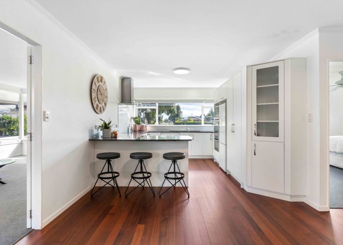  at 21 Pacific View Road, Papamoa, Tauranga, Bay Of Plenty
