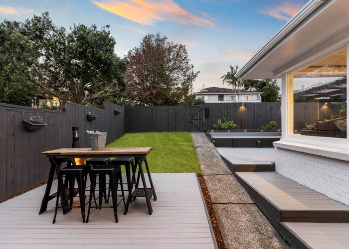  at 7A Brunton Place, Glenfield, North Shore City, Auckland
