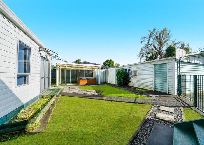  at 7 Lipton Grove, Opaheke, Papakura, Auckland