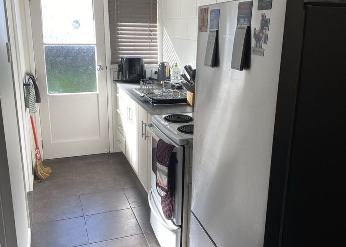  at 12c Oakley Avenue, Claudelands, Hamilton, Waikato