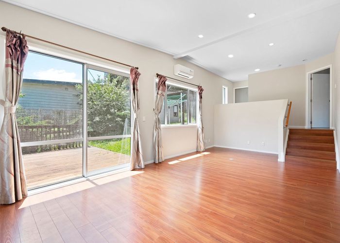  at 27d Rehia Road, Massey, Waitakere City, Auckland