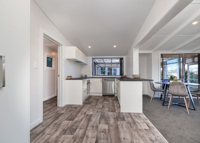  at 24 Athol Place, Ravensbourne, Dunedin, Otago