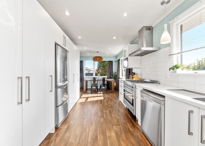  at 6 Newbourne Crescent, Redwoodtown, Blenheim