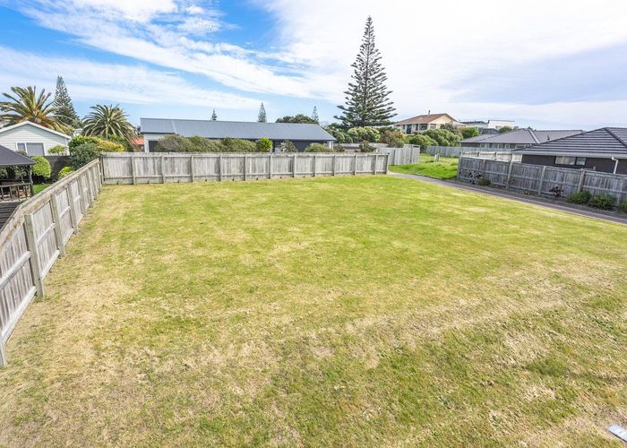  at 43 Seagrass Place, Otaki Beach, Kapiti Coast, Wellington