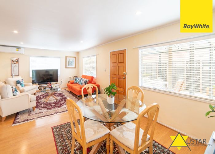  at 2/10 Gerbic Place, Mount Roskill, Auckland City, Auckland