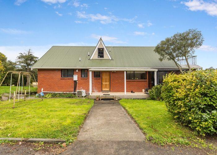  at 298 & 296 Worsleys Road, Cracroft, Christchurch City, Canterbury