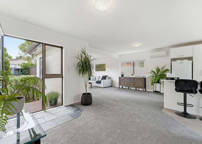  at 26B Sunward Rise, Glenfield, North Shore City, Auckland