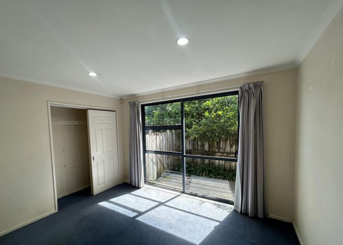  at 31a Mt Lebanon Crescent, The Gardens, Manukau City, Auckland