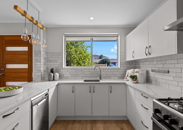  at 2/59 Hatton Road, Orewa, Rodney, Auckland