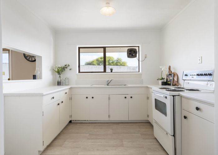  at 1/225 Rangatira Road, Beach Haven, Auckland