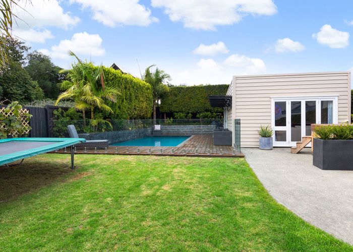  at 48 Walker Road, Point Chevalier, Auckland