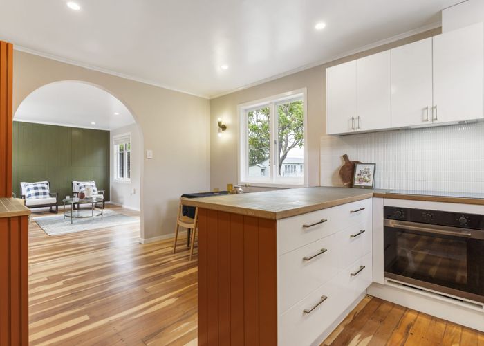  at 24D Clinton Avenue, Te Atatu Peninsula, Waitakere City, Auckland