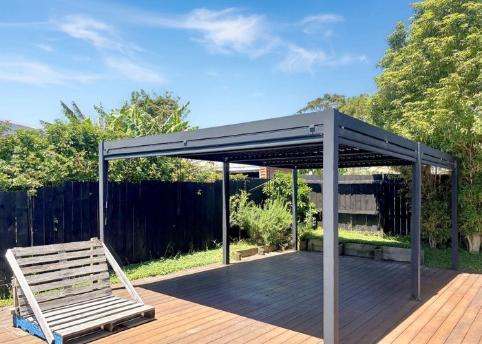  at 21 Clayburn Road, Glen Eden, Waitakere City, Auckland