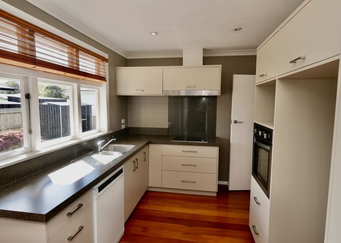  at 11 Belvedere Crescent, Takaro, Palmerston North