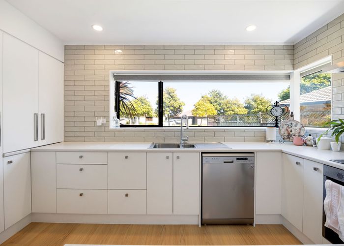  at 28 Bouverie Crescent, Flagstaff, Hamilton, Waikato