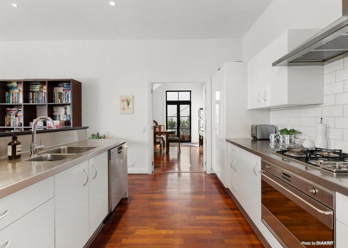  at 10 Upland Road, Kelburn, Wellington