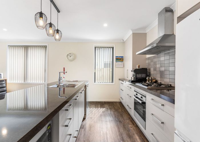  at 7 Capstan Close, Pyes Pa, Tauranga