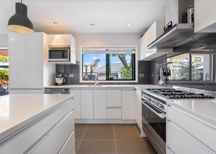  at 17 Burns Avenue, Takapuna, North Shore City, Auckland