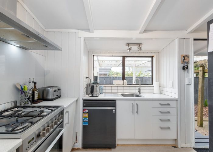  at 9A Heretaunga Square, Silverstream, Upper Hutt