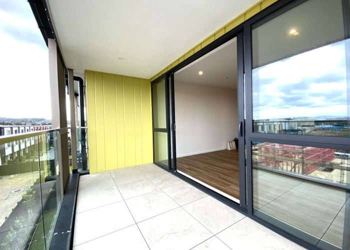  at 203/7 Newelm Lane, Flat Bush, Manukau City, Auckland