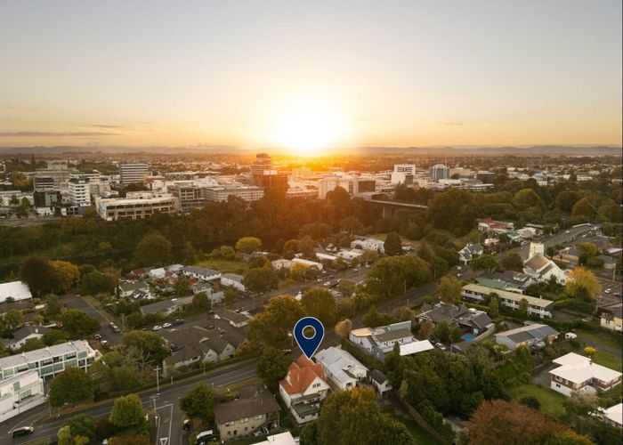  at 128 River Road, Hamilton East, Hamilton, Waikato