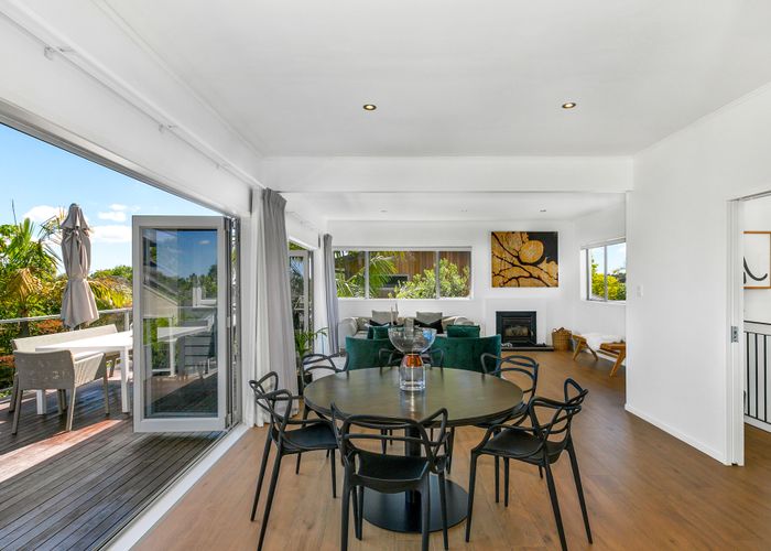  at 4 Newell Street, Point Chevalier, Auckland