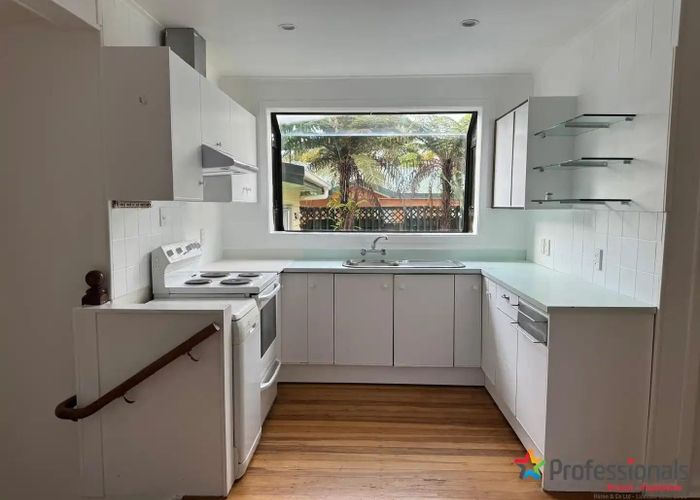  at 11A Woodvale Road, Glen Eden, Waitakere City, Auckland