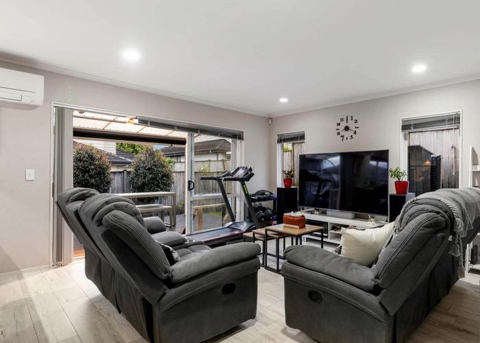  at 32 Sarteano Drive, Manurewa, Auckland