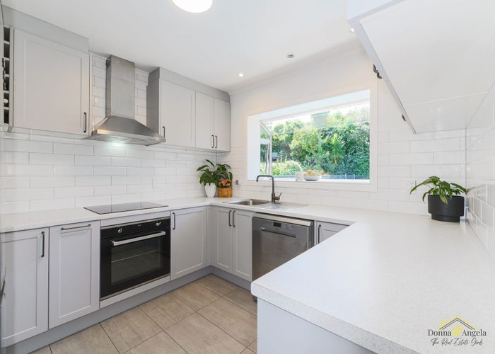  at 5 Tropicana Drive, Mount Roskill, Auckland