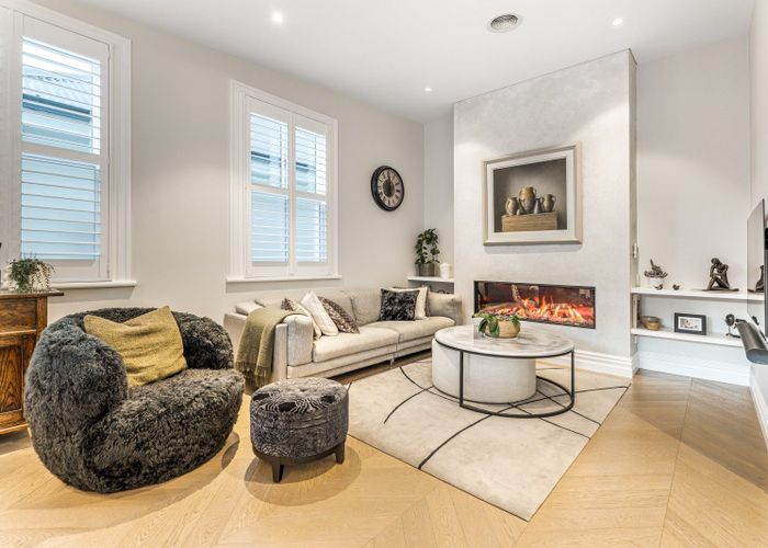  at 9 Shoal Bay Road, Devonport, Auckland