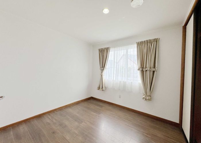  at 38 Newham Place, Henderson, Waitakere City, Auckland