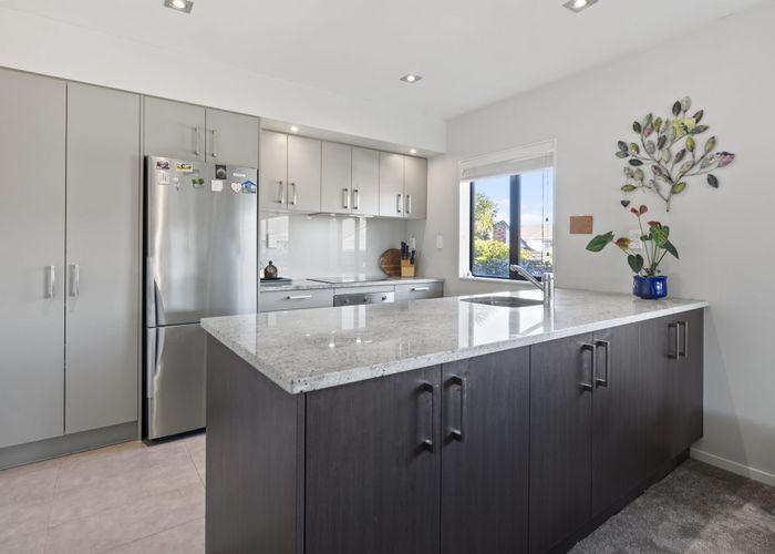  at 50 Royalle Mews, Botany Downs, Manukau City, Auckland