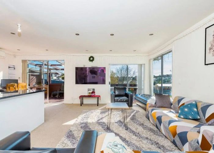  at 2 Doone Place, Massey, Waitakere City, Auckland