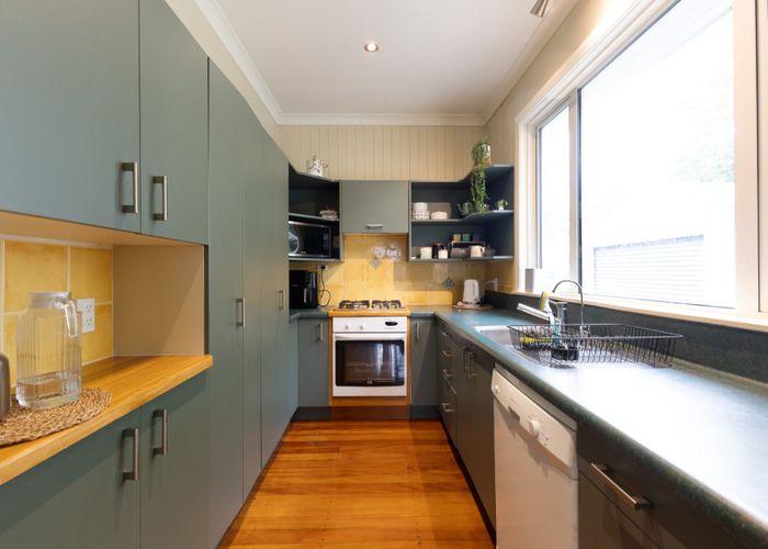  at 27 Pahiatua Street, Hokowhitu, Palmerston North