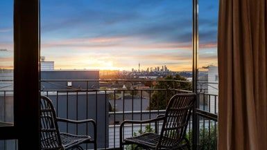  at 2/44 Fancourt Street, Meadowbank, Auckland