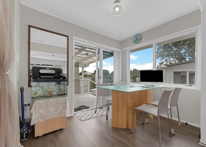  at 12 Suwyn Place, Weymouth, Auckland