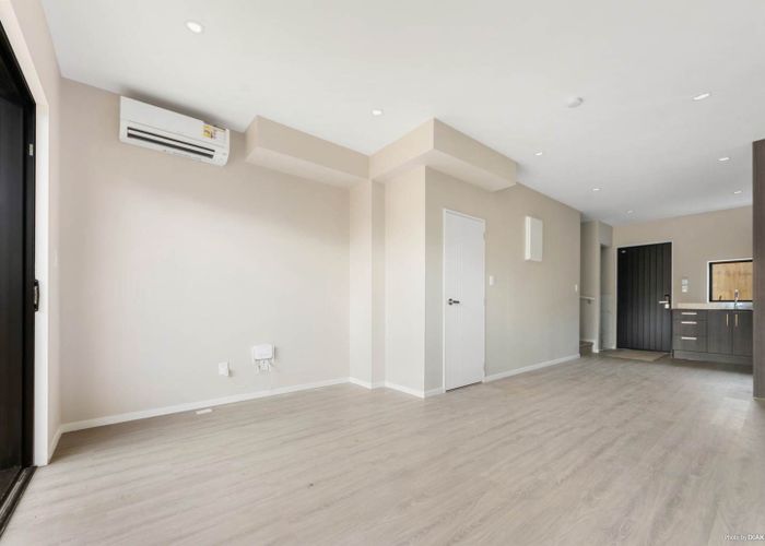  at 6/53 Archibald Road, Kelston, Waitakere City, Auckland
