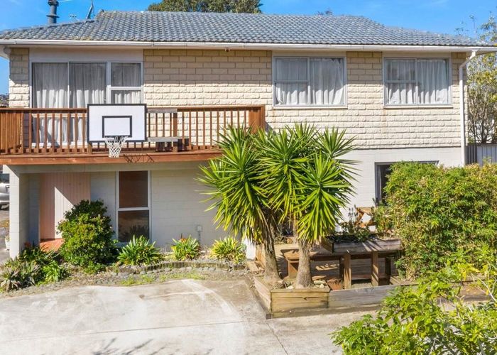  at 4 Reelick Avenue, Pakuranga Heights, Auckland