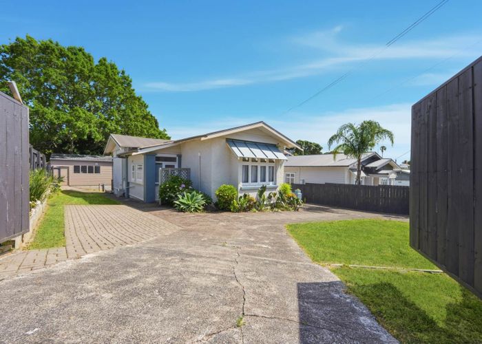  at 75 Alberton Avenue, Mount Albert, Auckland City, Auckland