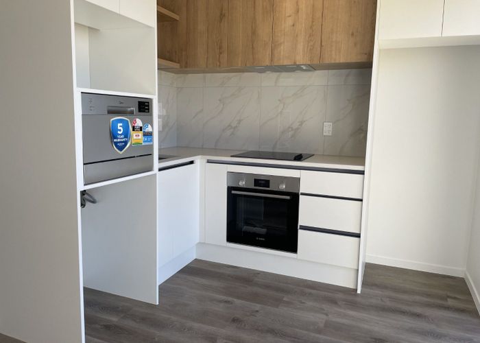  at 4D Hepburn Road, Glendene, Waitakere City, Auckland